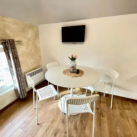 Apartment 'sea South' Apartment, Super Central, Vintage Style, 1bdr