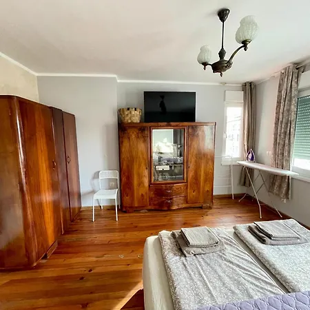 Apartment 'sea South' Apartment, Super Central, Vintage Style, 1bdr *