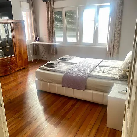 Lejlighed 'sea South' Apartment, Super Central, Vintage Style, 1bdr