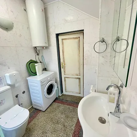 'sea South' Apartment, Super Central, Vintage Style, 1bdr شقة *