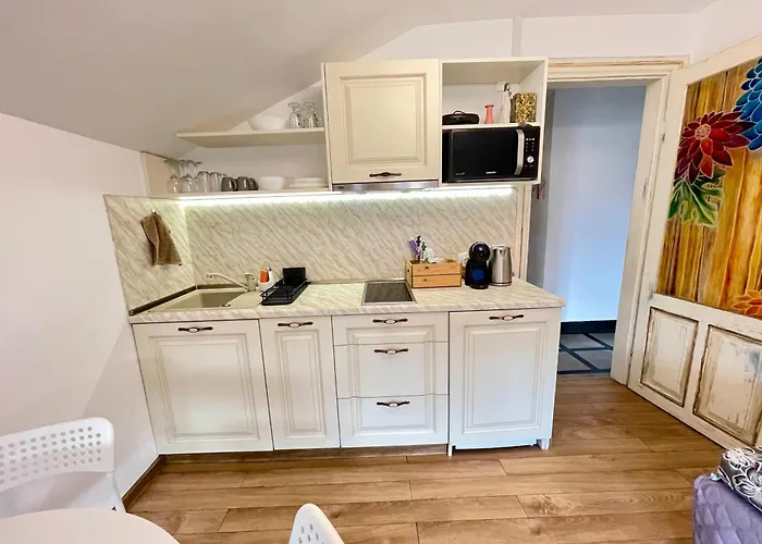 'Sea South' Apartment, Super Central, Vintage Style, 1Bdr Apartment